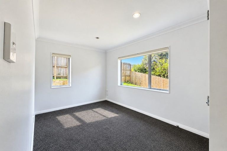 Photo of property in 10 Andrusha Place, Flat Bush, Auckland, 2019