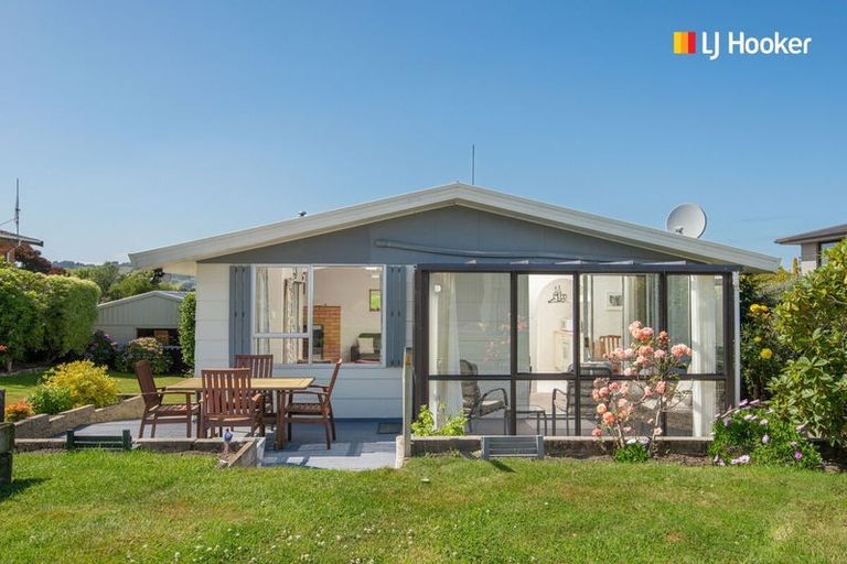 Photo of property in 29 Estuary Crescent, Fairfield, Dunedin, 9018