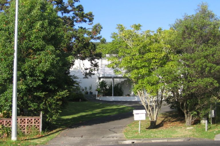 Photo of property in 12 Roband Avenue, Glenfield, Auckland, 0629