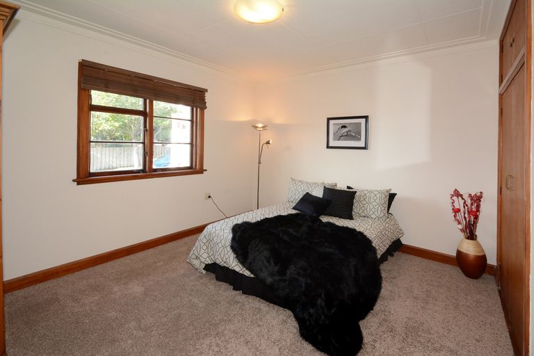 Photo of property in 2 Mcgeorge Avenue, Mornington, Dunedin, 9011