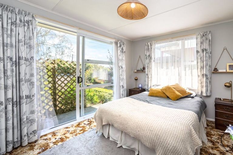 Photo of property in 40 Rhodes Street, Carterton, 5713