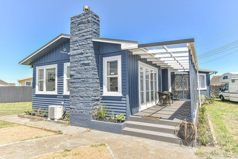 Photo of property in 155 Puriri Street, Castlecliff, Whanganui, 4501