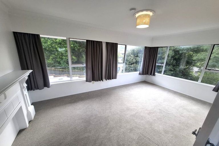 Photo of property in 2/12 Lydia Avenue, Northcote, Auckland, 0627