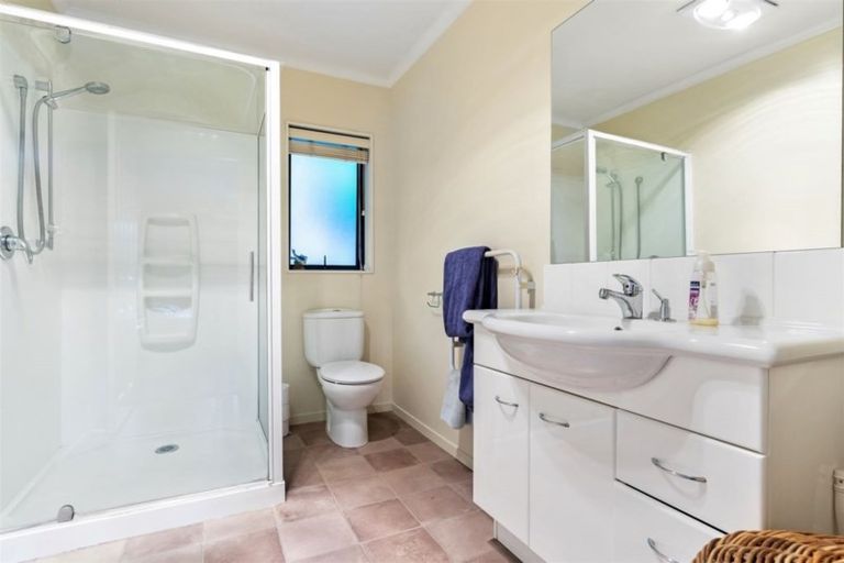 Photo of property in 14 Teviotview Place, Amberley, 7410