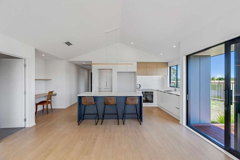 Photo of property in 1 Greig Crescent, Amberley, 7481