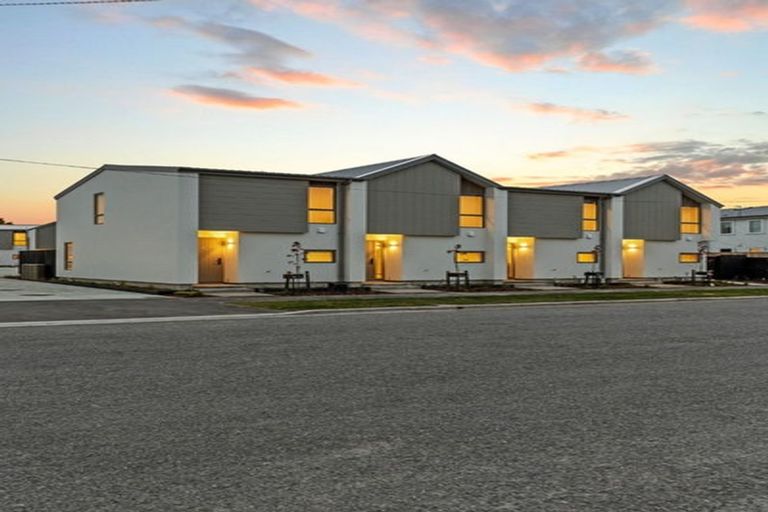 Photo of property in 47 Bampton Street, Burwood, Christchurch, 8061