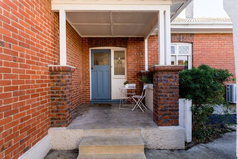 Photo of property in 237a Bay View Road, Saint Clair, Dunedin, 9012