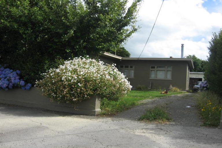 Photo of property in 35 Mangahao Road, Pahiatua, 4910