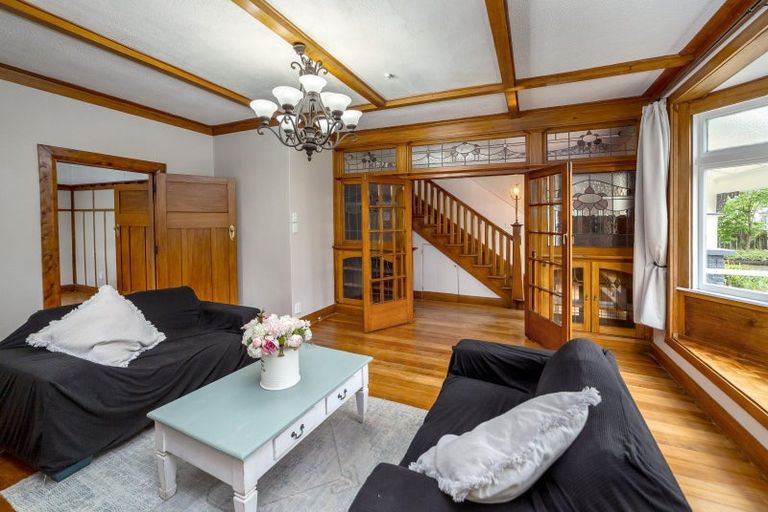 Photo of property in 98 Brandon Street, Featherston, 5710