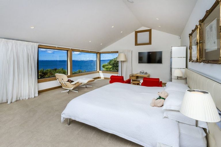 Photo of property in 19 Brighton Terrace, Mairangi Bay, Auckland, 0630