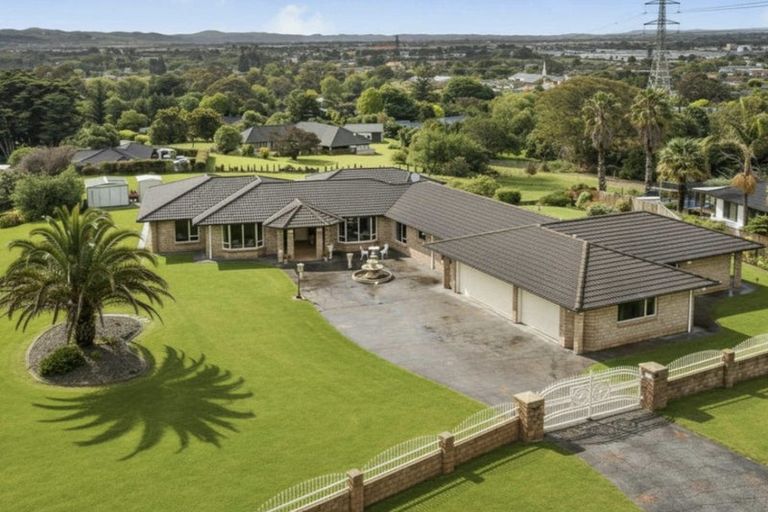 Photo of property in 167 Polo Prince Drive, Alfriston, Auckland, 2105