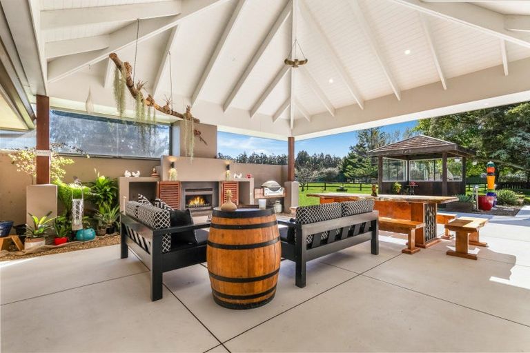 Photo of property in 89 Burnside Road, Ardmore, Papakura, 2582