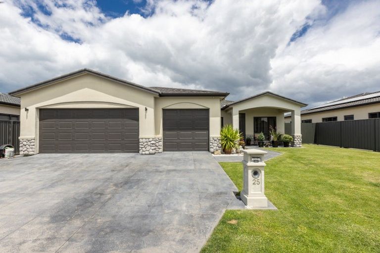 Photo of property in 25 Pacific Avenue, Poraiti, Napier, 4112