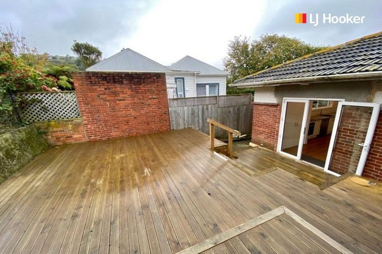 Photo of property in 84 Hazelhurst Pass, Caversham, Dunedin, 9012