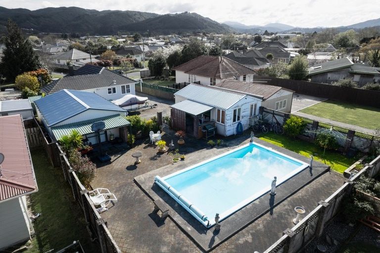 Photo of property in 25 Sheridan Crescent, Trentham, Upper Hutt, 5018