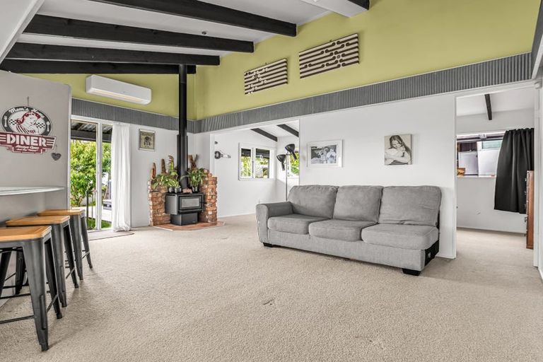 Photo of property in 80 Wishart Road, Helensville, 0875