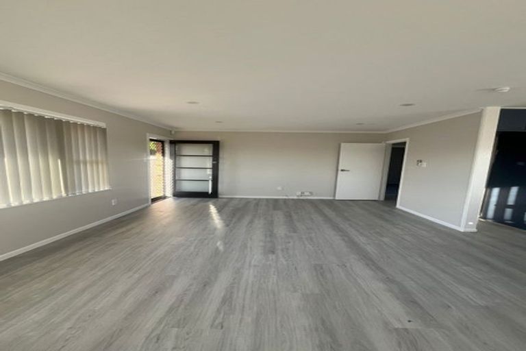 Photo of property in 1/37 Buckingham Crescent, Manukau, Auckland, 2025