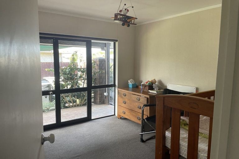 Photo of property in 6 Alan Styles Place, Greenmeadows, Napier, 4112