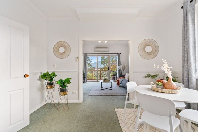 Photo of property in 22 Wharfdale Street, Macandrew Bay, Dunedin, 9014