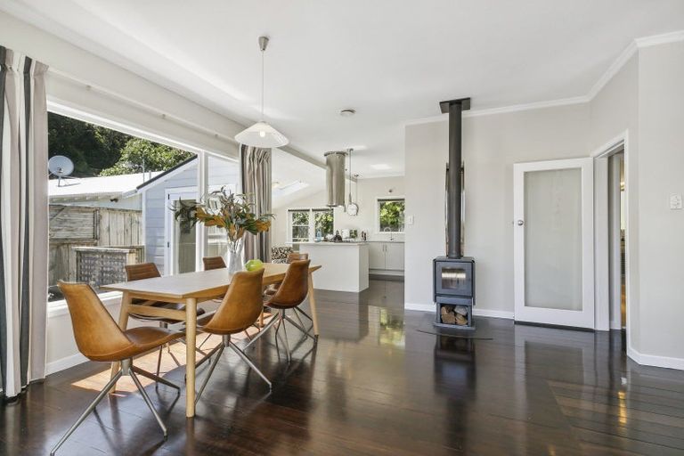 Photo of property in 2 Poona Street, Khandallah, Wellington, 6035