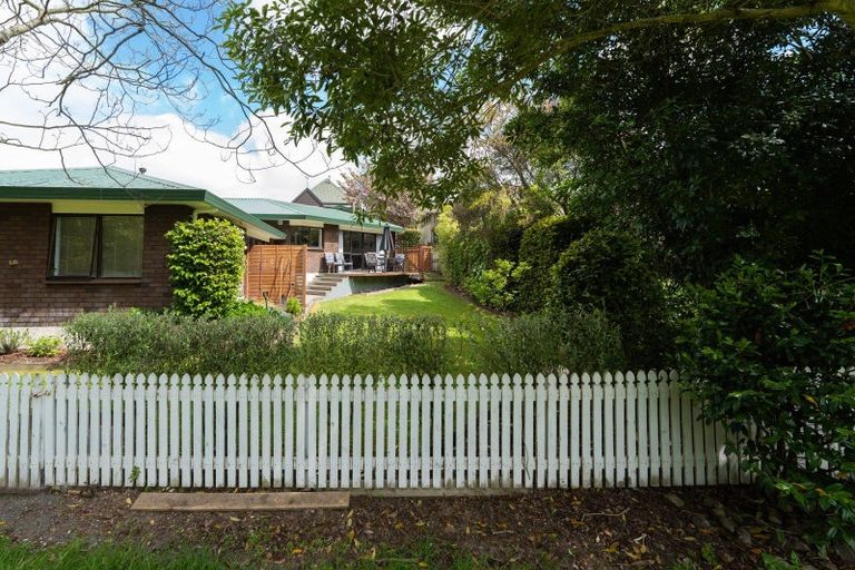 Photo of property in 28 Kentucky Way, Awapuni, Palmerston North, 4412