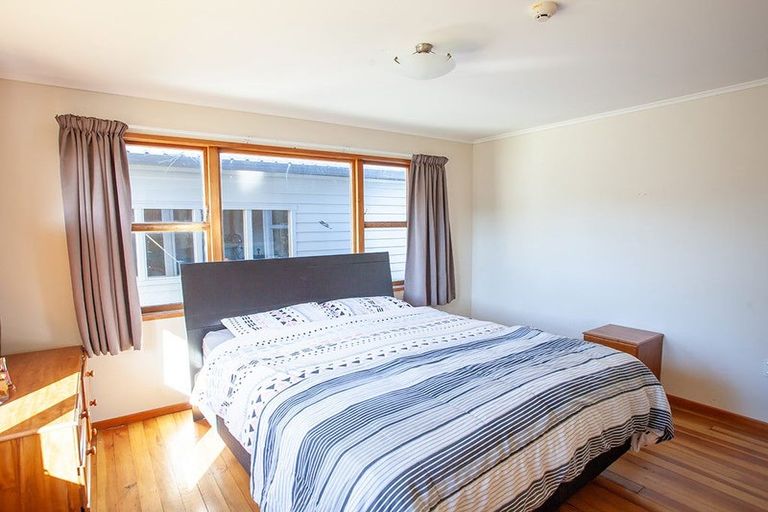 Photo of property in 15 Bayly Street, Waitara, 4320