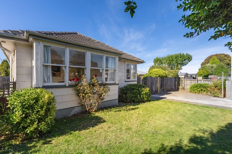 Photo of property in 2a Dickson Crescent, Hornby, Christchurch, 8042