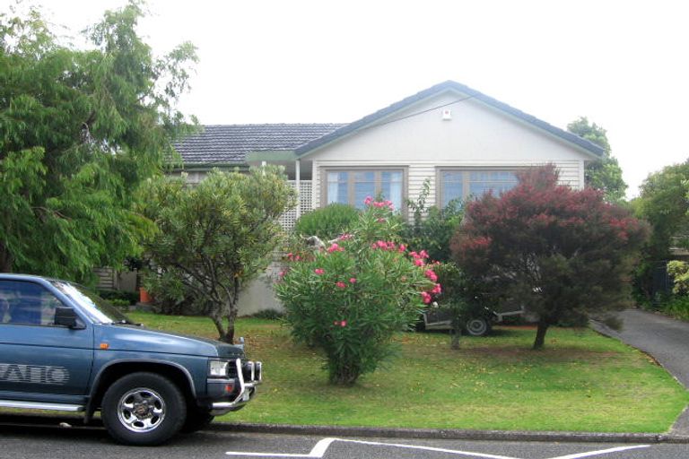 Photo of property in 2/3 Belmont Terrace, Milford, Auckland, 0620