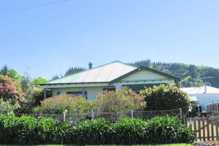 Photo of property in 35 James Street, Mangapapa, Gisborne, 4010