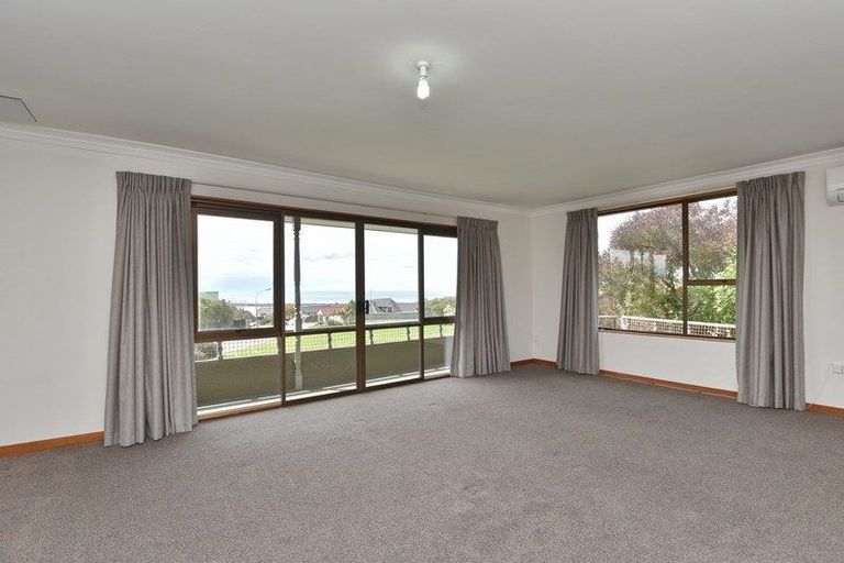 Photo of property in 6 Santa Maria Avenue, Mount Pleasant, Christchurch, 8081