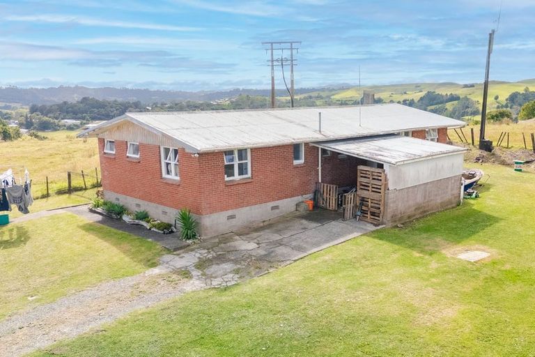 Photo of property in 19 Settlement Road, Kawakawa, 0210
