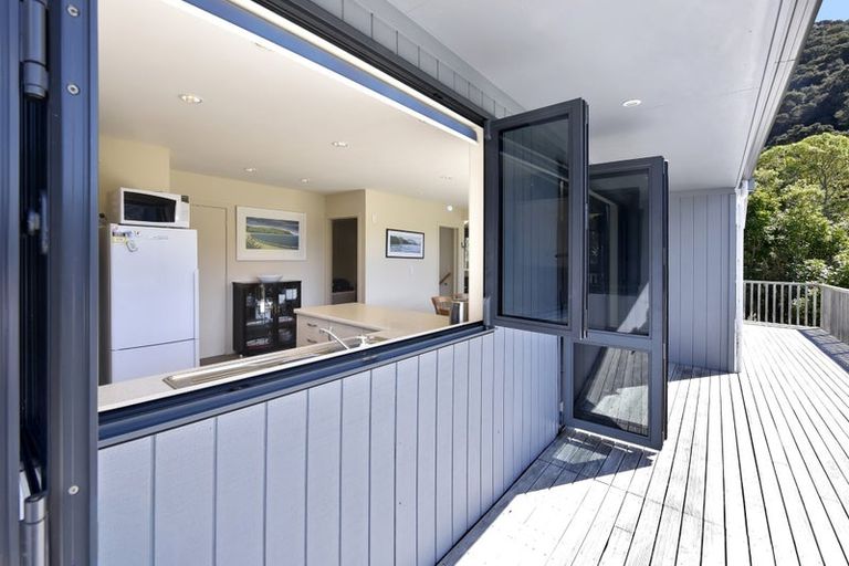 Photo of property in 20 Worlds End Road, Tennyson Inlet, 7195