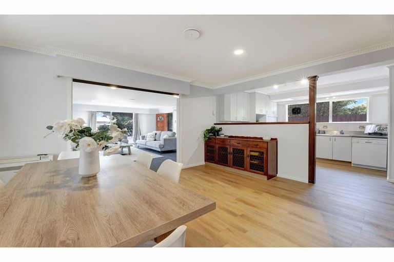 Photo of property in 51a Glenharrow Avenue, Avonhead, Christchurch, 8042