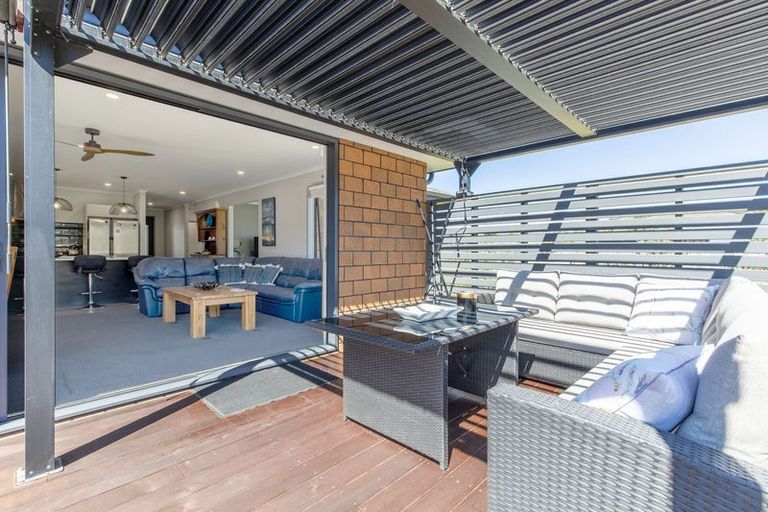 Photo of property in 8 Komahimahi Way, Motuoapa, 3382