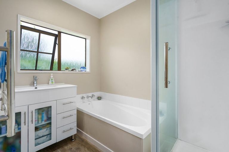 Photo of property in 235a Shakespeare Street, Leamington, Cambridge, 3432