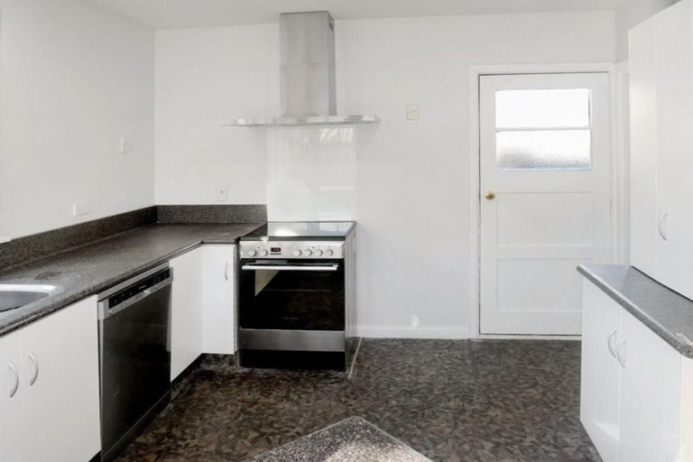 Photo of property in 1/206 Springfield Road, St Albans, Christchurch, 8014