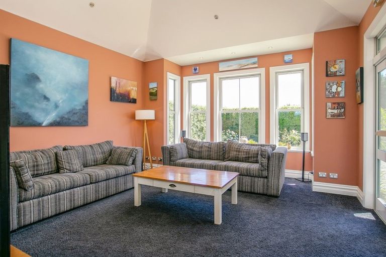 Photo of property in 121 Ferry Road, Martinborough, 5711