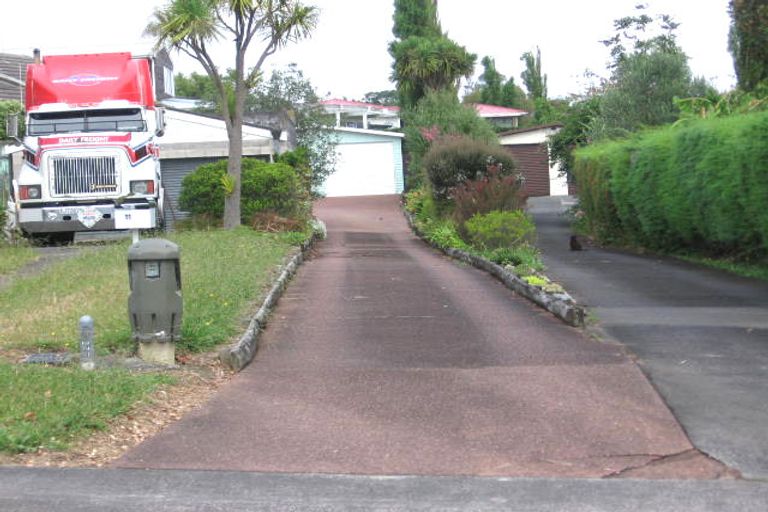 Photo of property in 11 Kaikoura Street, Henderson, Auckland, 0612