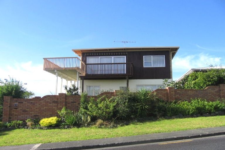 Photo of property in 2/5 Mcdowell Crescent, Hillcrest, Auckland, 0627