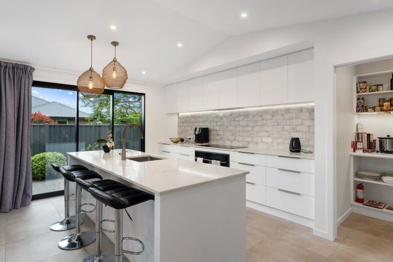 Photo of property in 18 Caledonia Drive, Mosgiel, 9024