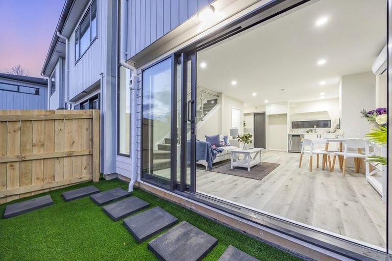 Photo of property in 4/6 Vine Street, Mangere East, Auckland, 2024