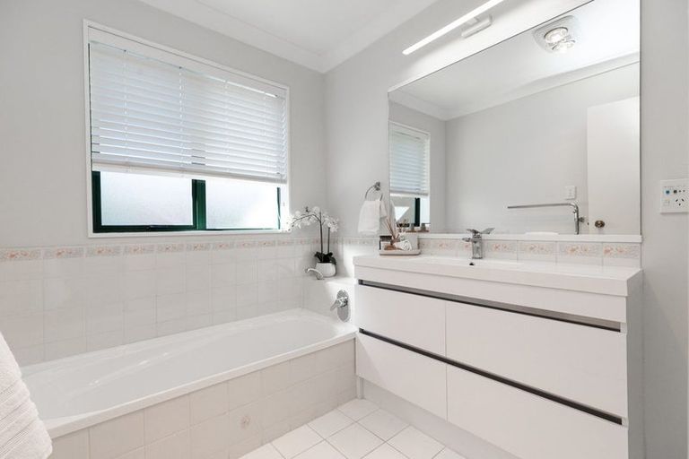 Photo of property in 18 Beaumaris Boulevard, Bethlehem, Tauranga, 3110