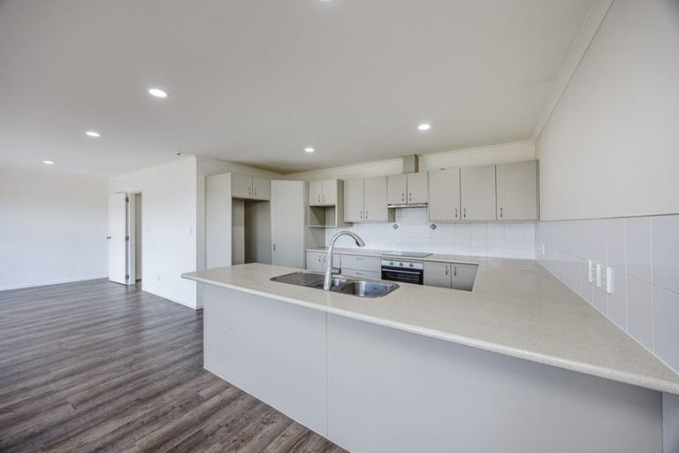 Photo of property in 24 Lime Crescent, Papakura, 2110