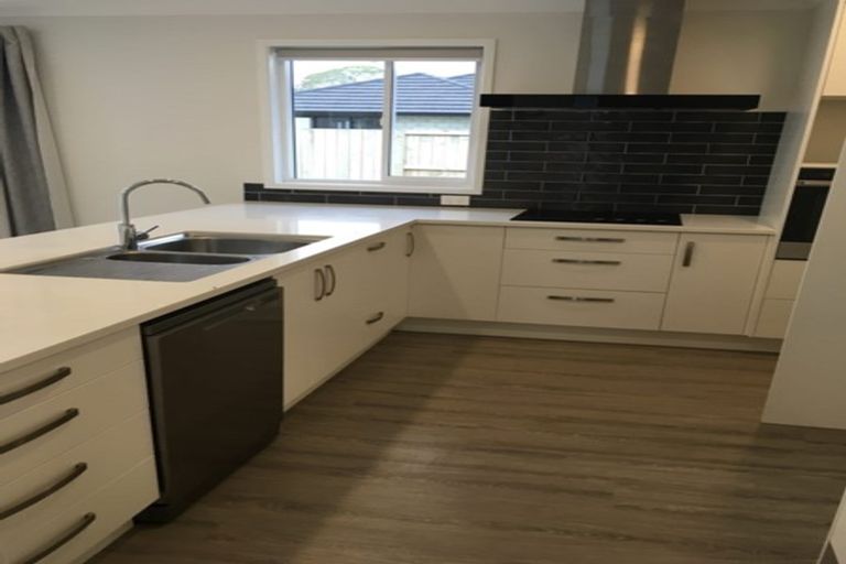 Photo of property in 5 Madeleine Place, Omokoroa, 3114