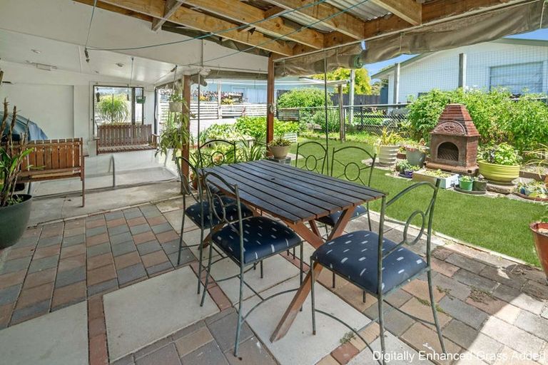 Photo of property in 37 Roretana Drive, Athenree, Waihi Beach, 3177