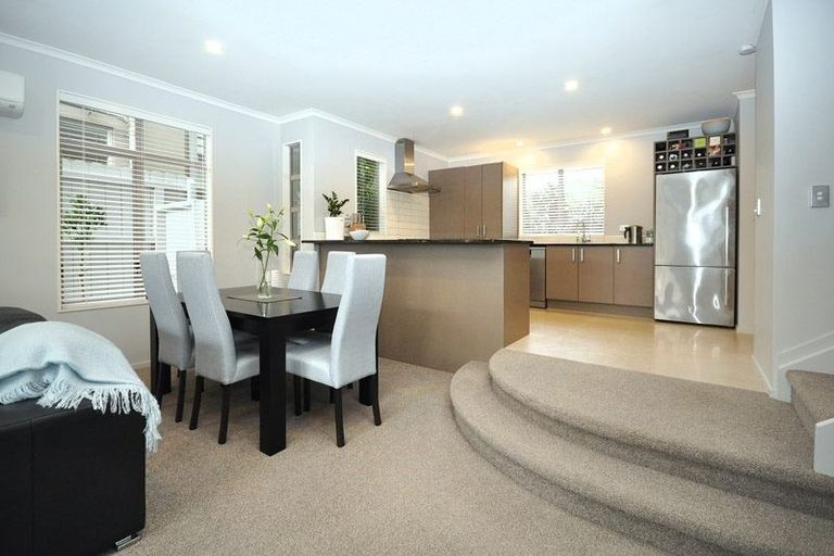 Photo of property in 107 Baverstock Road, Flat Bush, Auckland, 2016