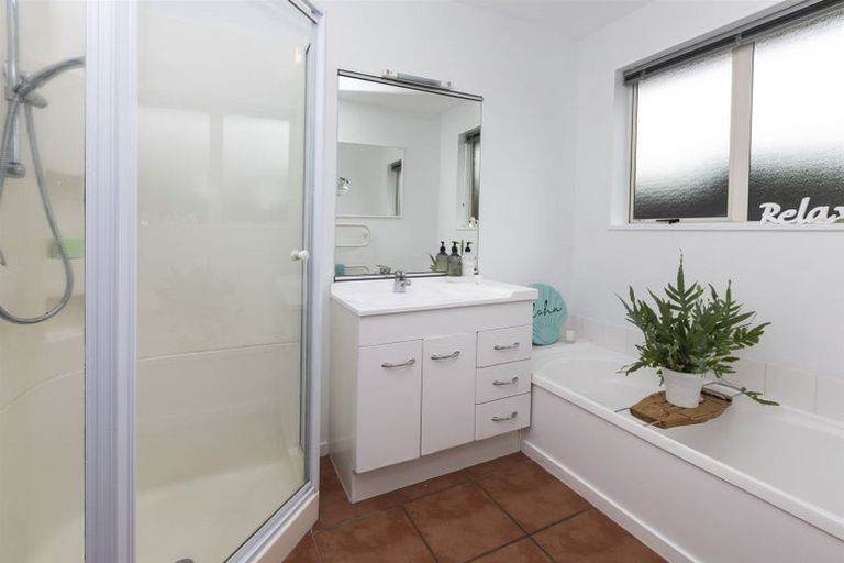 Photo of property in 1/92 Racecourse Road, Sockburn, Christchurch, 8042