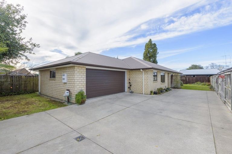 Photo of property in 35 Raleigh Street, Leamington, Cambridge, 3432