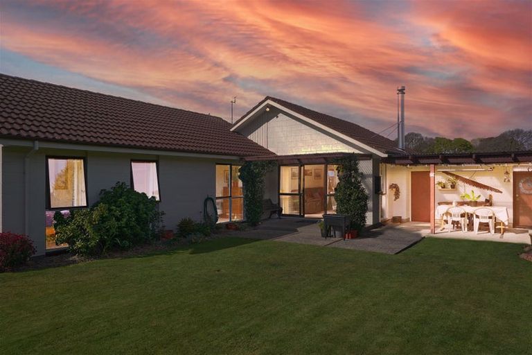 Photo of property in 26 Strathfield Avenue, Dallington, Christchurch, 8061