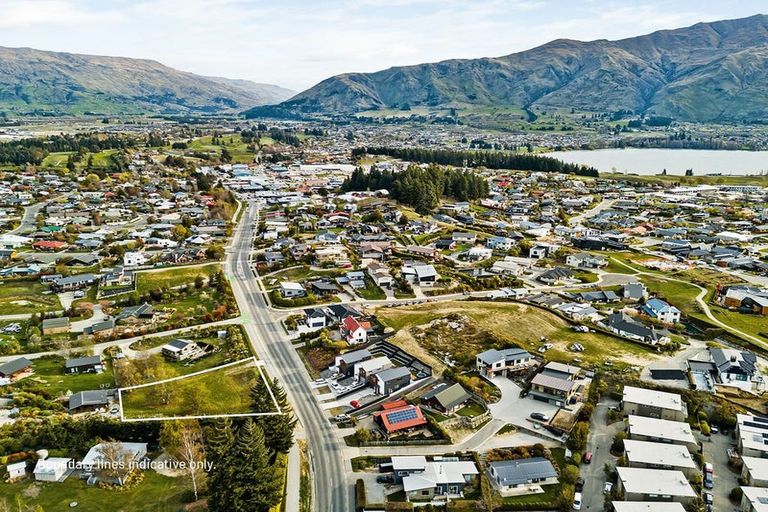 Photo of property in 37 Aurora Lane, Wanaka, 9305